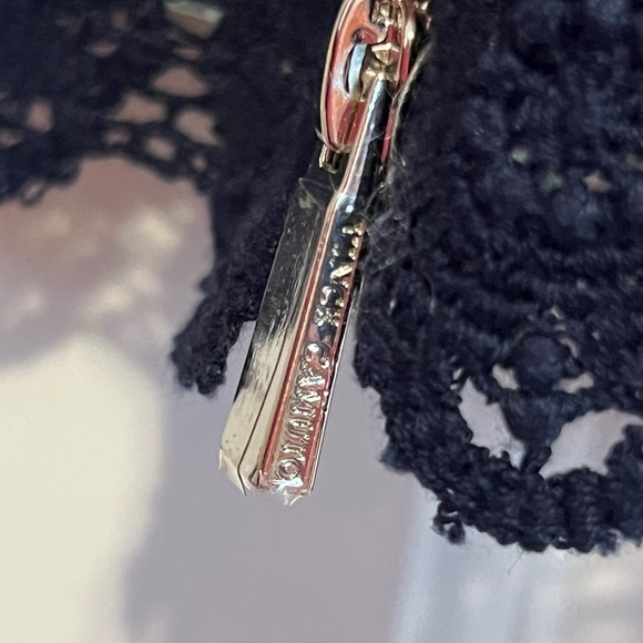 #55 VINCE CAMUTO • NAVY CROCKET TOP - Picture 4 of 6